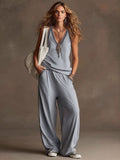 Idra™ | Conjunto de dos piezas compuesto por un top de punto sin mangas y unos pantalones, de estilo informal y cómodo