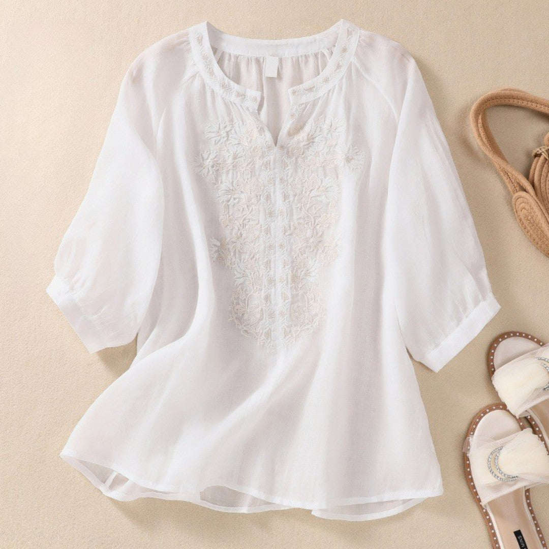 Ivelis™ | Blusa bordada con escote abierto
