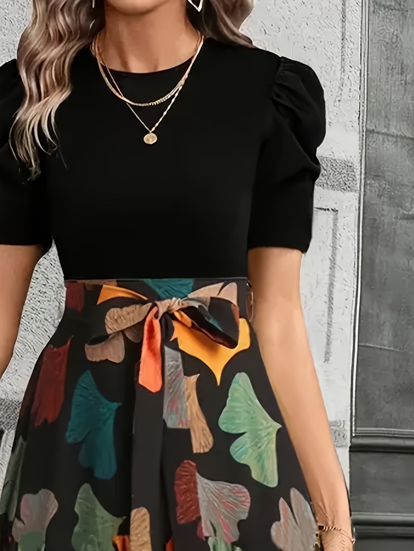 Vanya™ | Vestido Midi Elegante con Estampado Geométrico y Mangas Abullonadas