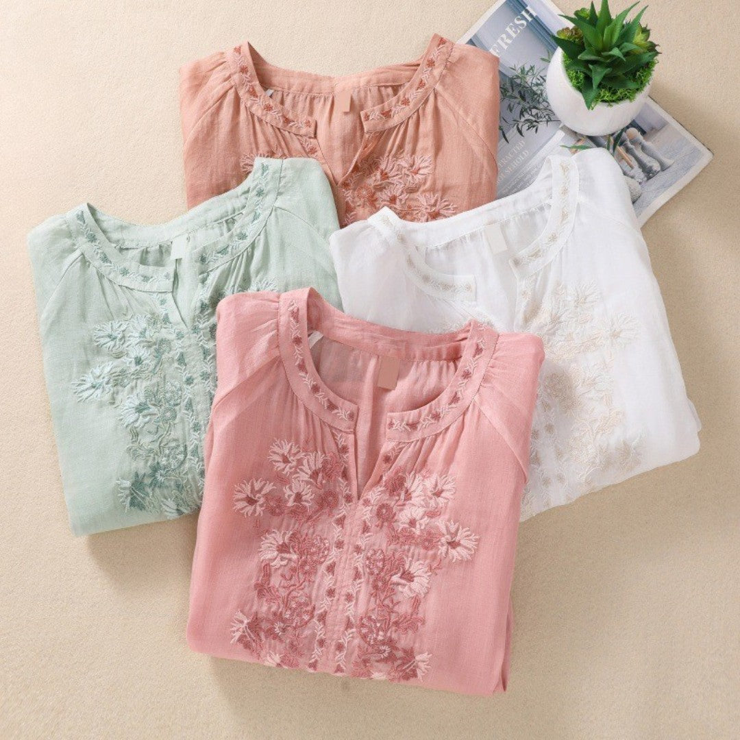 Ivelis™ | Blusa bordada con escote abierto