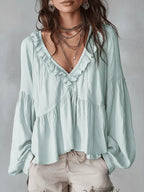 Narella | Blusa con cuello en V y volantes