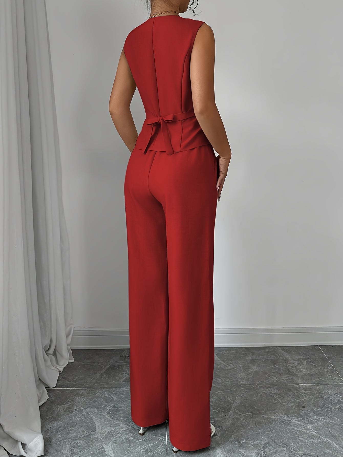 Malia™ | Conjunto Elegante de Chaleco con Escote en V y Pantalón Recto