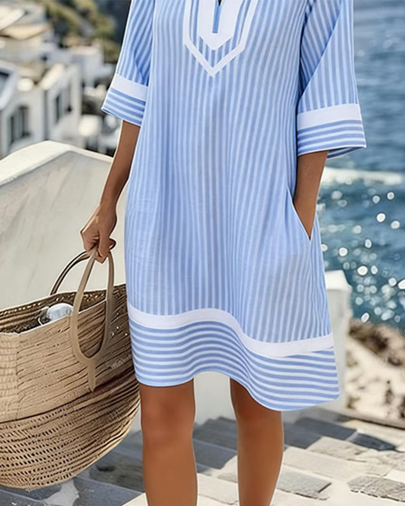 Fifer™ | Vestido de manga corta a rayas con escote en V