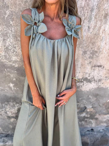 Xael™ | Vestido de mujer de color liso con detalles florales y cuello en U 🌸