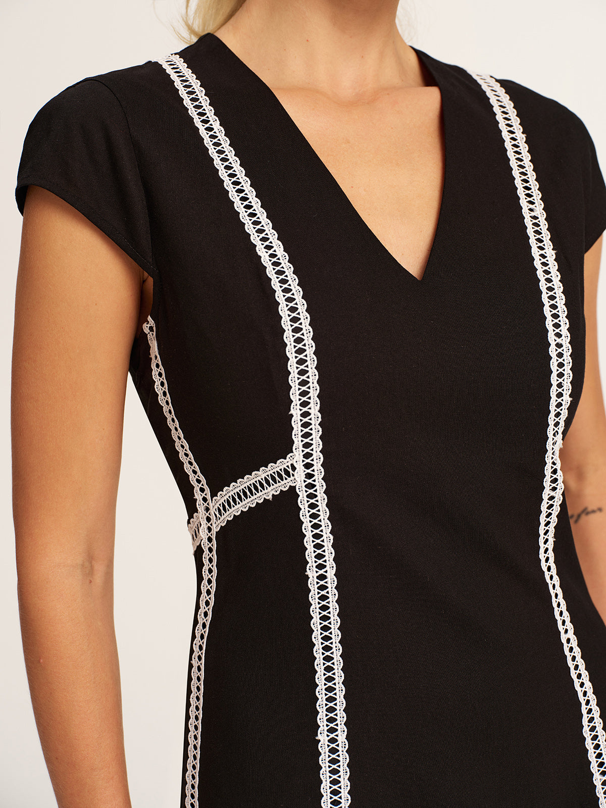 Lace Inset V-Neck Cotton Linen Midi Dress