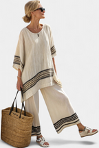 Harlowe | Elegante top de lino con rayas negras y pantalones holgados