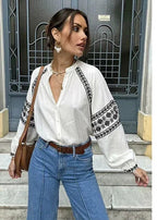 Iskra™ | Blusa vintage blanca