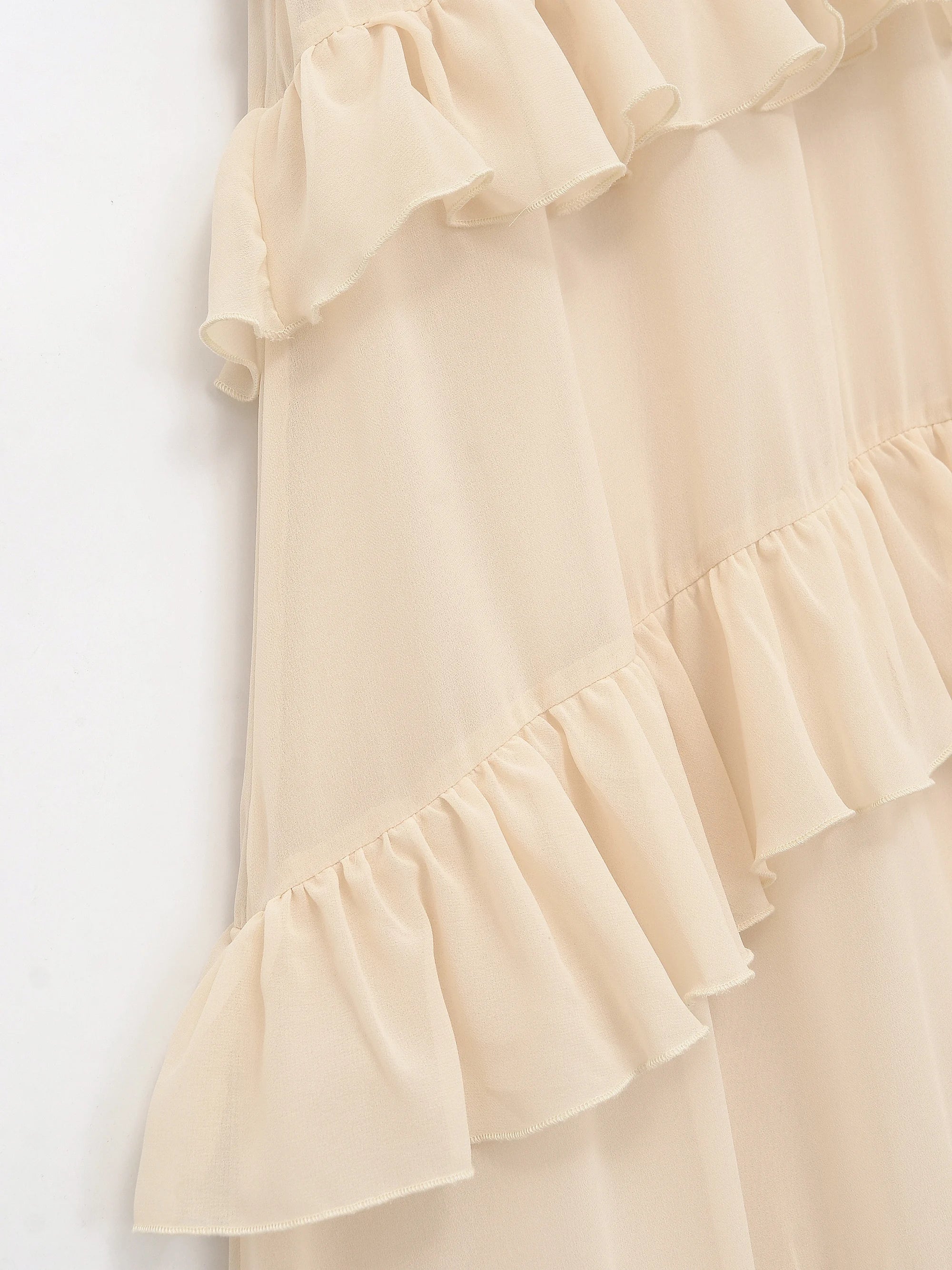 Robe Beige à Volants