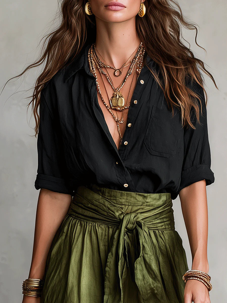 Yvette™ | Conjunto de dos piezas: camiseta negra y falda midi verde oliva