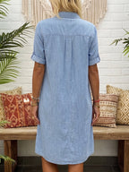 Nura™ | Vestido informal de denim con cuello polo y botones