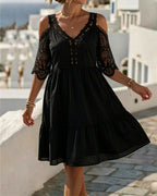 Olyn™ | Minivestido de encaje con hombros al aire y volantes 👗