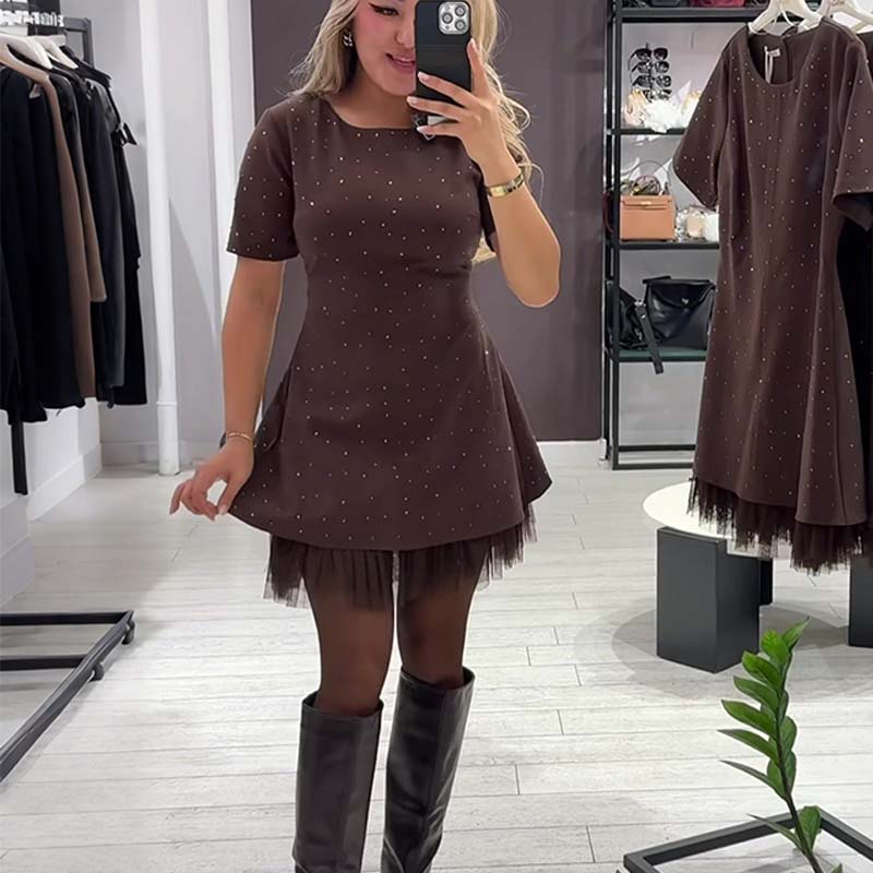 Rovienna™  | Vestido corto con encaje y brillo sofisticado